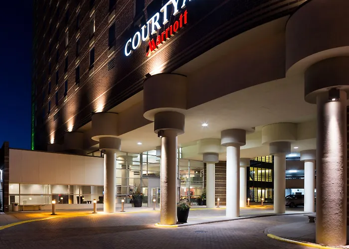 Courtyard By Marriott Minneapolis Downtown