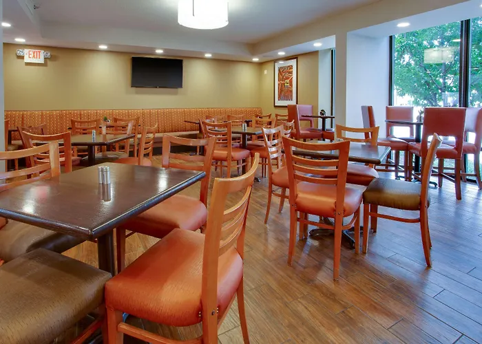 Drury Inn & Suites Terre Haute