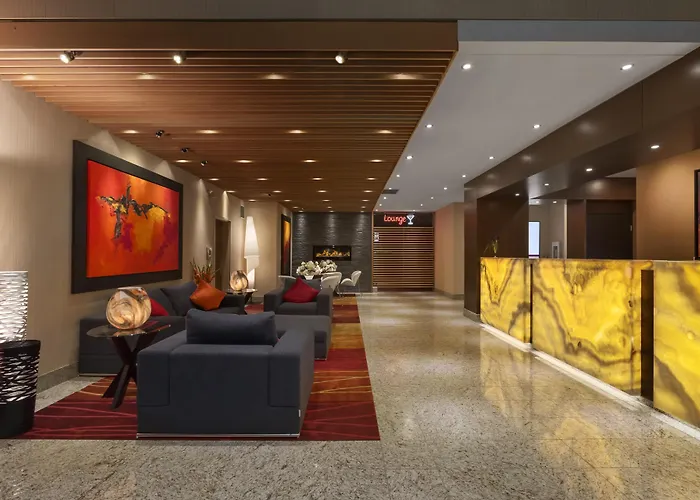 Poco Inn And Suites Hotel And Conference Center