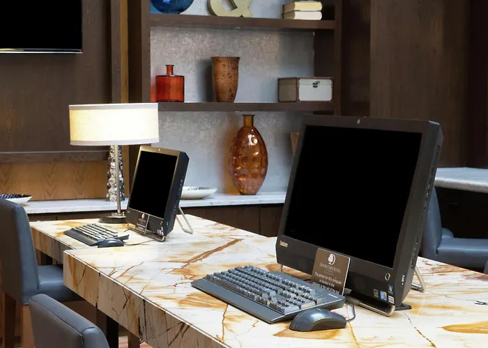 Doubletree Suites By Hilton Hotel Philadelphia West
