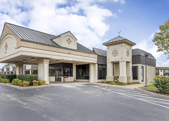 Days Inn By Wyndham Pittsburg Ks
