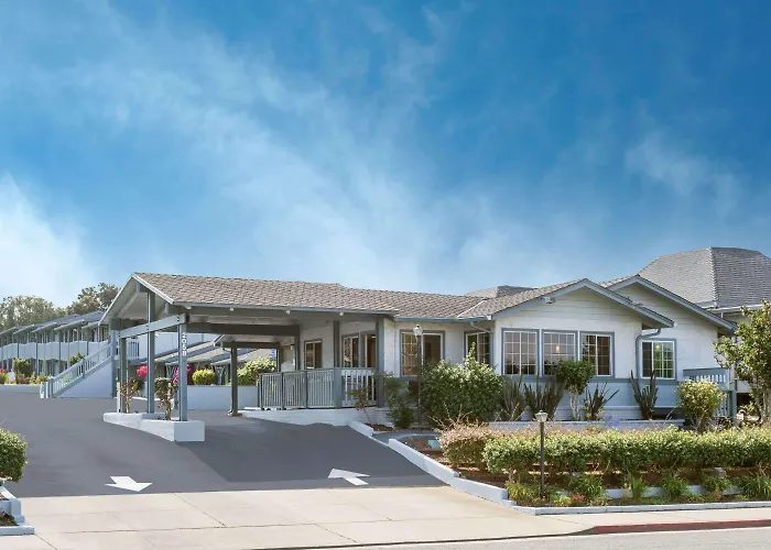 Ramada By Wyndham Monterey