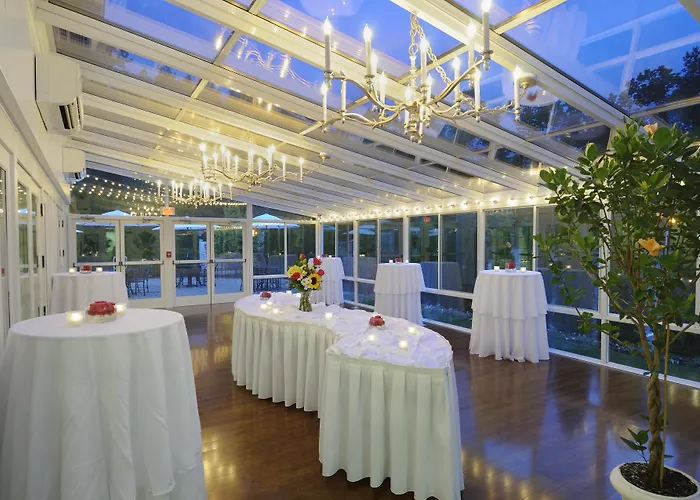 The Simsbury Inn