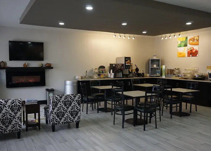 Quality Inn & Suites Lincoln Near I-55