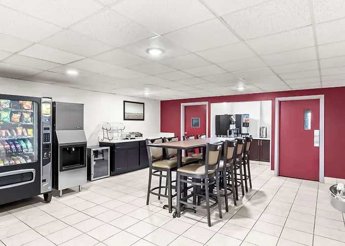 Red Lion Inn & Suites Saint Louis
