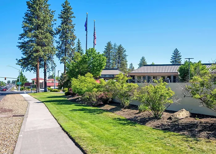 Red Lion Inn&Suites Deschutes River - Bend