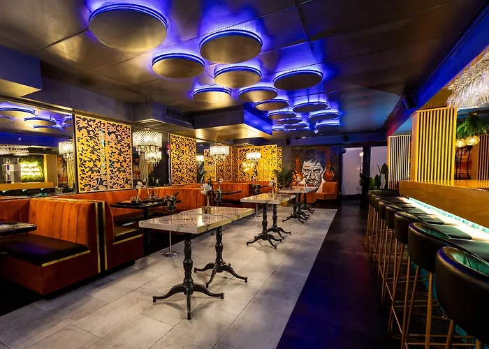 Colony Hotel