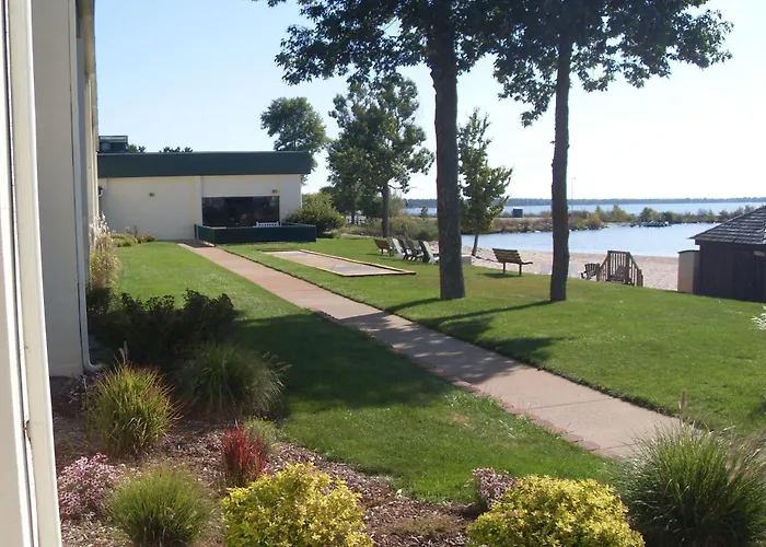 Tawas Bay Beach Resort & Conference Center