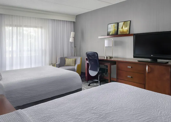 Courtyard By Marriott Rye