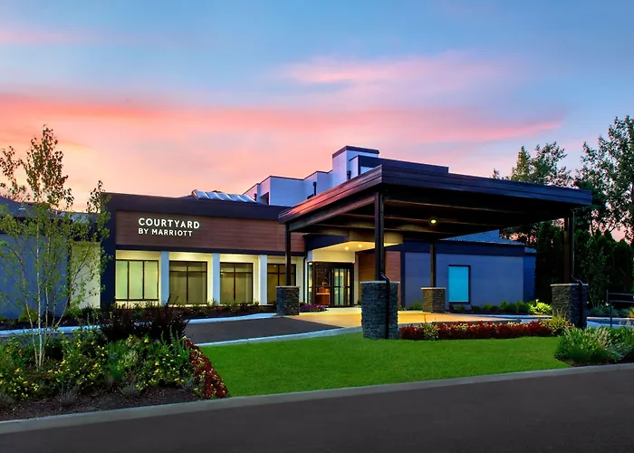 Courtyard By Marriott Rye