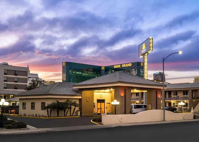 Days Inn By Wyndham Las Vegas Airport Near The Strip