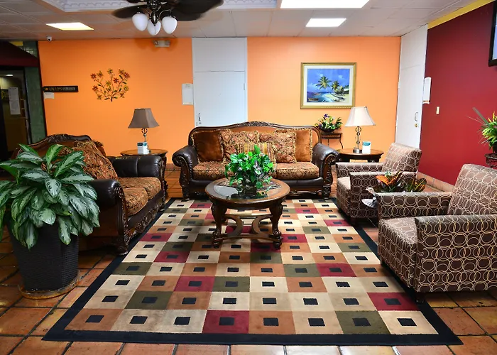 Quality Inn & Suites Gulf Breeze Bayside Near Pensacola Beach