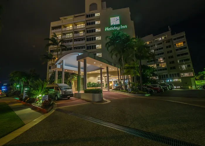 Cairns Harbourside Hotel