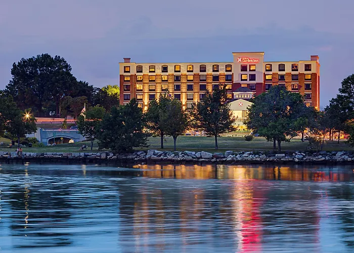 Hilton Garden Inn Providence Waterfront