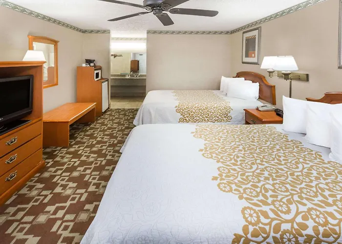 Days Inn By Wyndham Batesville