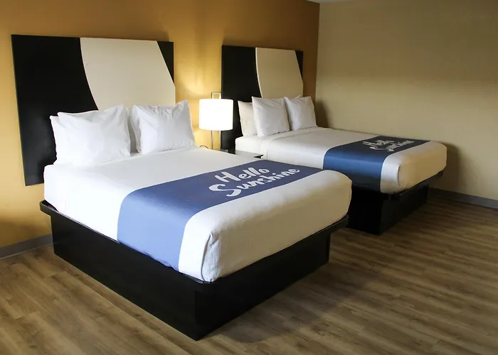 Days Inn By Wyndham Bend