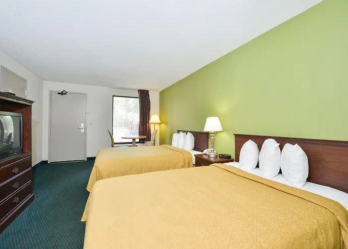 Suburban Studios Hinesville - Fort Stewart Area