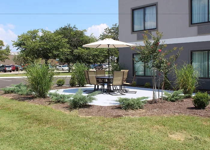 Best Western Plus Bowling Green