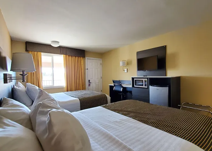Ramada By Wyndham Flagstaff East