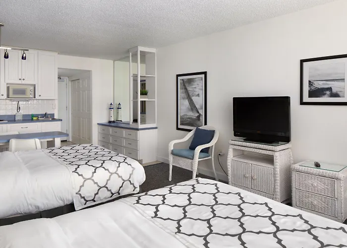 Island Inn Beach Resort