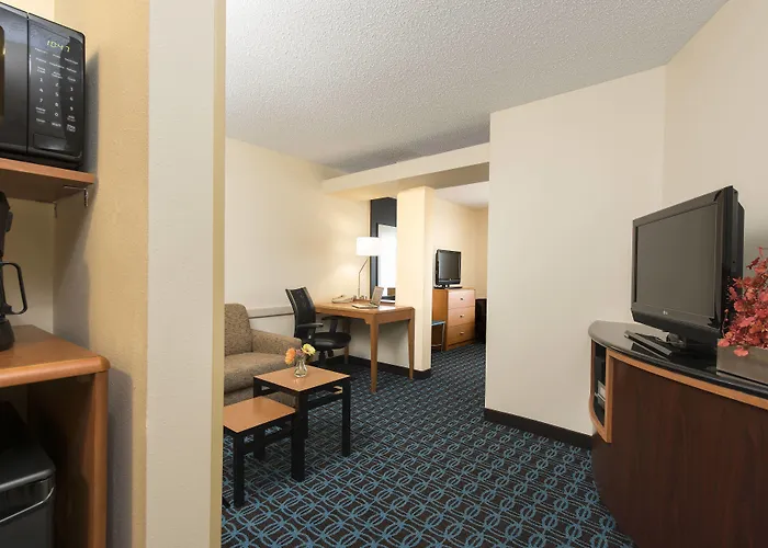 Fairfield Inn & Suites By Marriott Bloomington