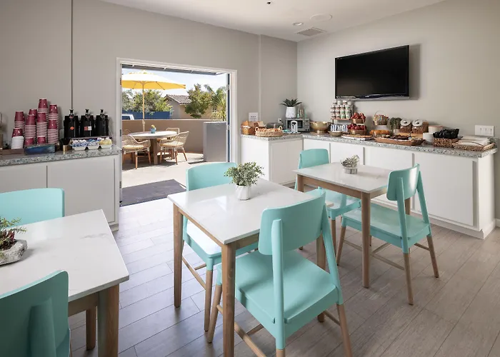 Mariposa Inn And Suites