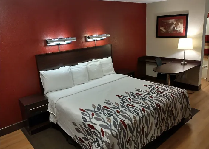 Red Roof Inn Santa Ana