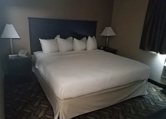 Americas Best Value Inn And Suites Bismarck