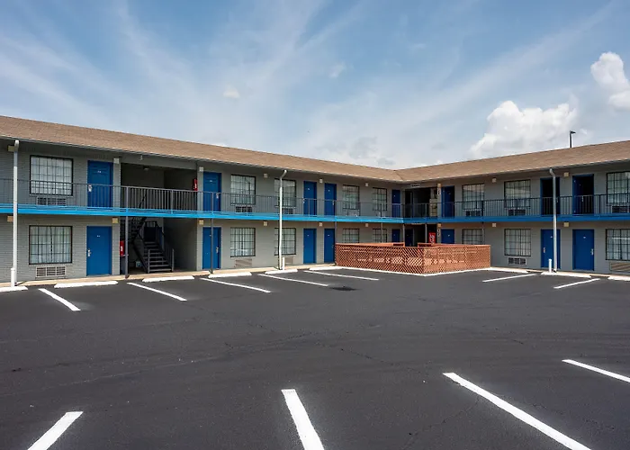 Americas Best Value Inn & Suites