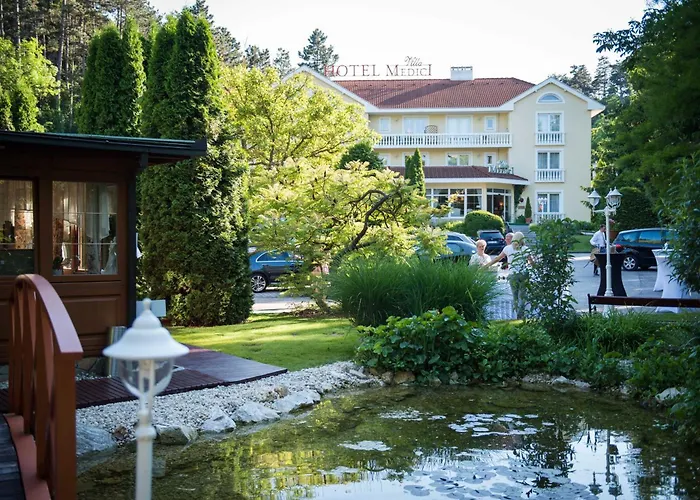 Villa Medici Hotel & Restaurant