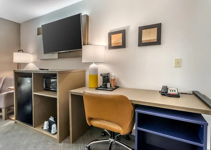 Comfort Suites Downtown Sacramento