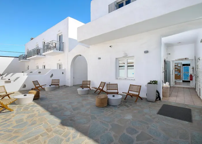 Madaky Hotel