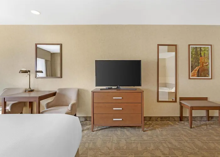 Best Western Plus Valemount Inn & Suites
