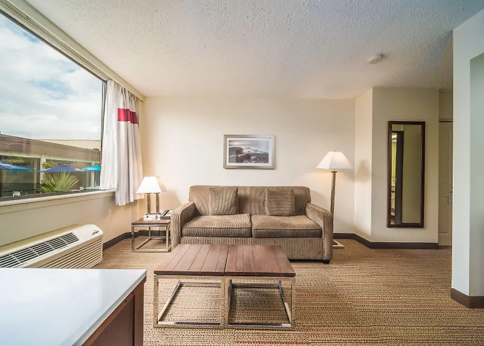 Coast Discovery Inn