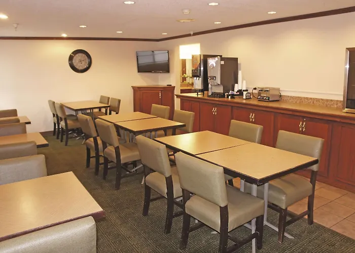 La Quinta Inn By Wyndham Omaha Southwest