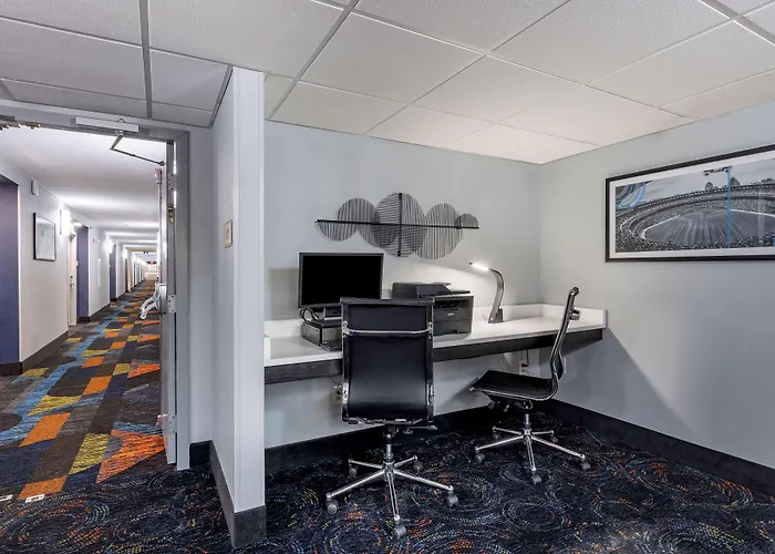 Best Western Plus St. Louis West-Westport