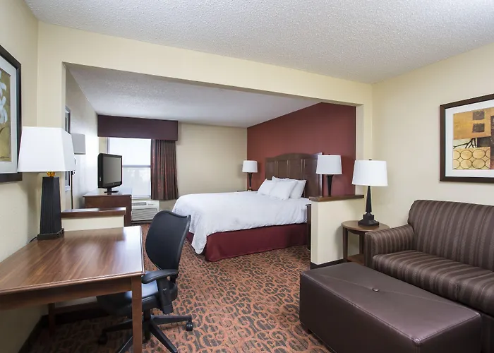 Hampton Inn Shawnee