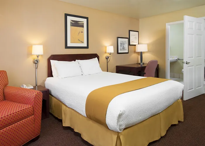 Days Inn By Wyndham Pinole Berkeley