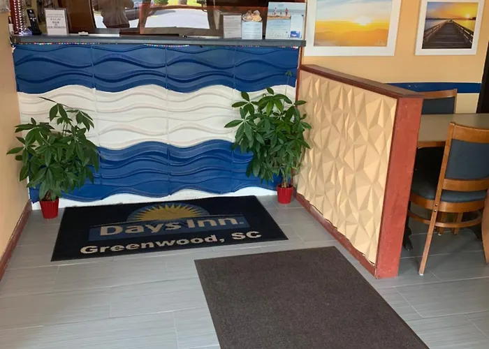 Days Inn By Wyndham Greenwood Sc