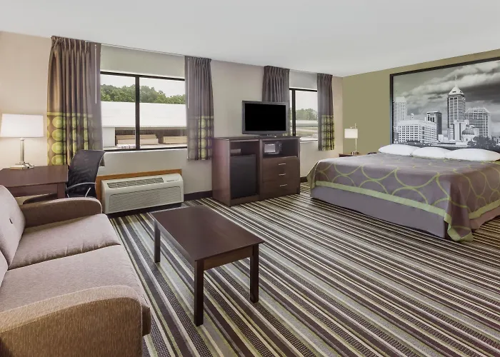 Super 8 By Wyndham Plymouth