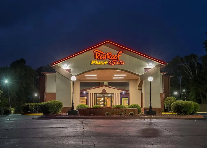 Red Roof Inn Plus+ & Suites Opelika