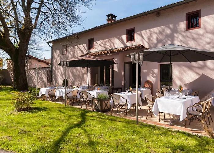 Logis Hotel Le Parc De Geoffroy