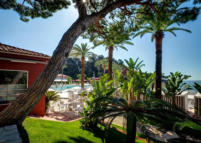 Monte-Carlo Beach