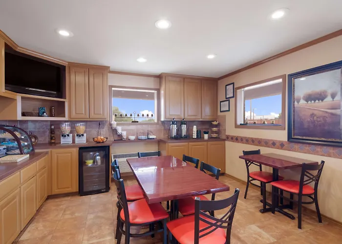 Surestay Hotel By Best Western Rockdale