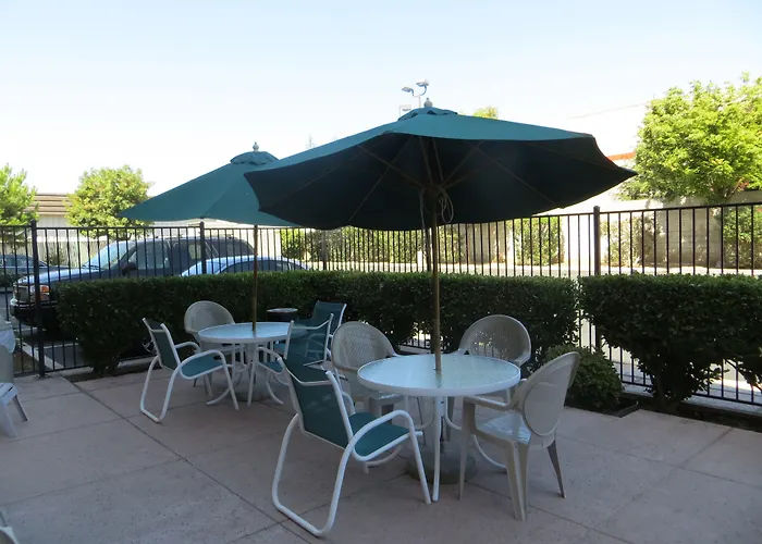 Comfort Suites Fresno River Park