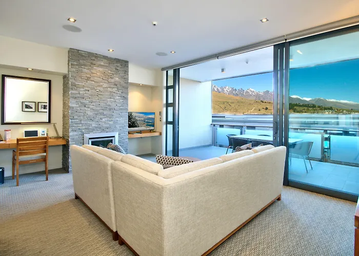 The Rees Hotel & Luxury Apartments
