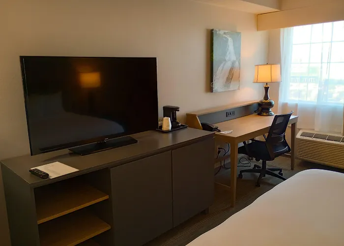 Country Inn & Suites By Radisson, Portland International Airport, Or
