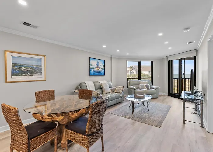 Summer House 204 - Newly Renovated! Ocean View!