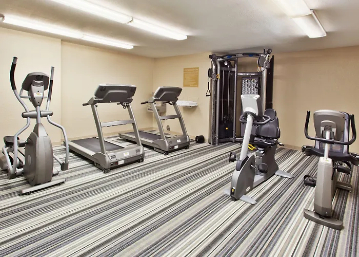Sonesta Simply Suites Detroit Troy