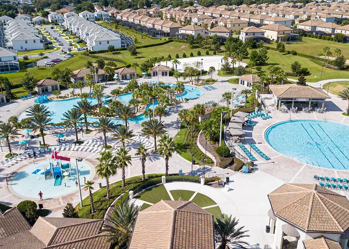 Lovely Apartments 18 Minutes Away From Disney!